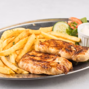 Punjeno pileće belo 300gr+pomfrit